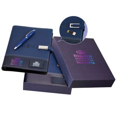 Подарочный набор "Непрерывное вдохновение": блокнот с беспроводной зарядкой, флешка на 32 Гб, ручка