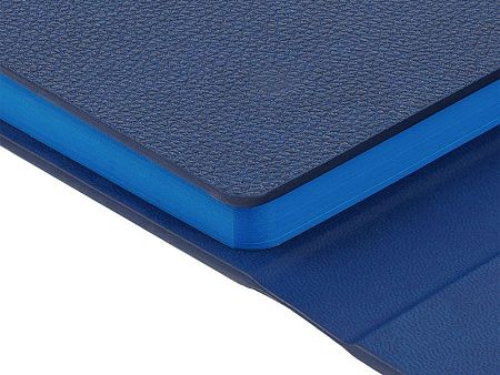 Ежедневник недатированный с магнитным клапаном А5 «Venezia»