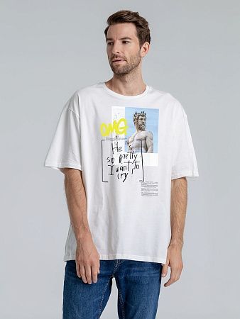 Футболка оверсайз «He is So Pretty. Давид», черная, размер XS/S