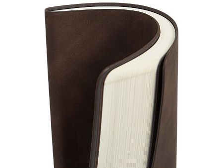 Блокнот А5 с магнитным клапаном в гибкой обложке «Chaplin»