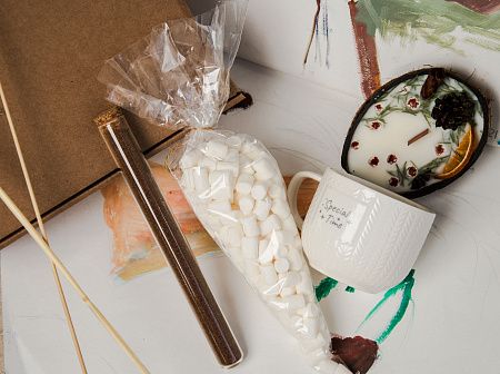 Подарочный набор «Баунти»: свеча, кружка, маршмеллоу, горячий шоколад