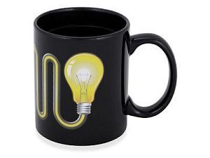 Кружка «Лампочка», цвет: черный