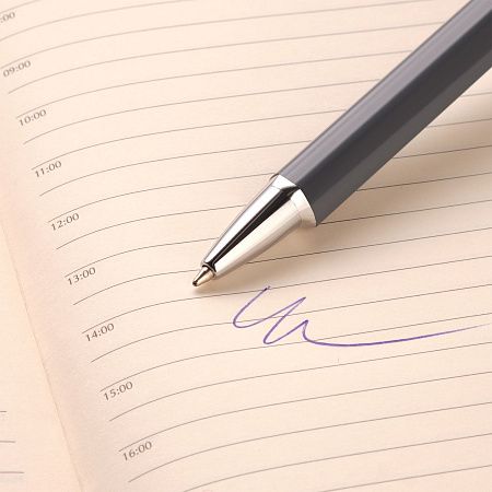 Шариковая ручка Пента (Penta), серая