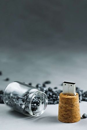 Флешка GLASS Прозрачная 4038.20.4ГБ