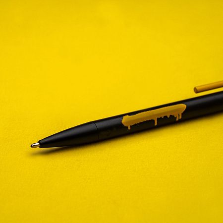 Набор Pininfarina Banksy Метатель цветов: шариковая ручка GrafeeX и блокнот линованный из каменной б