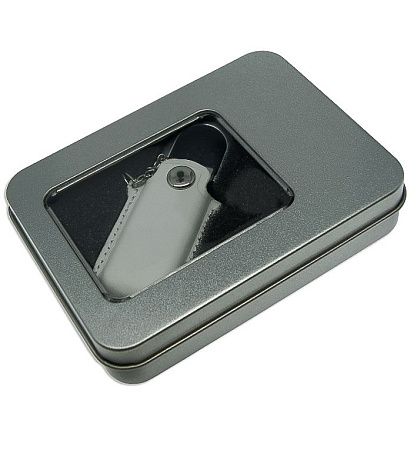 Футляр металлический с ложементом под флеш накопитель в кожаном чехле