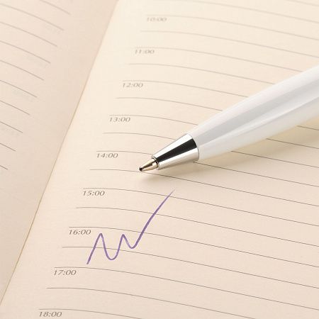 Шариковая ручка Соната (Sonata), белая