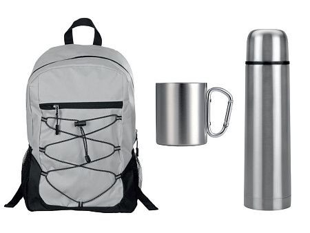 Набор туриста с термосом и кружкой в рюкзаке
