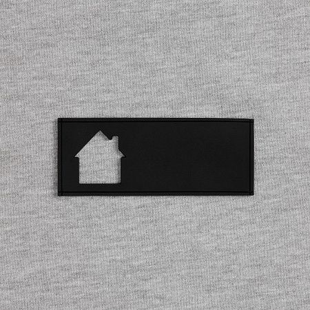 Лейбл из ПВХ с вырубкой «Дом», черный