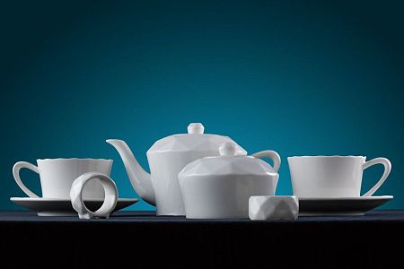 Чайник Diamante Bianco в подарочной коробке, белый