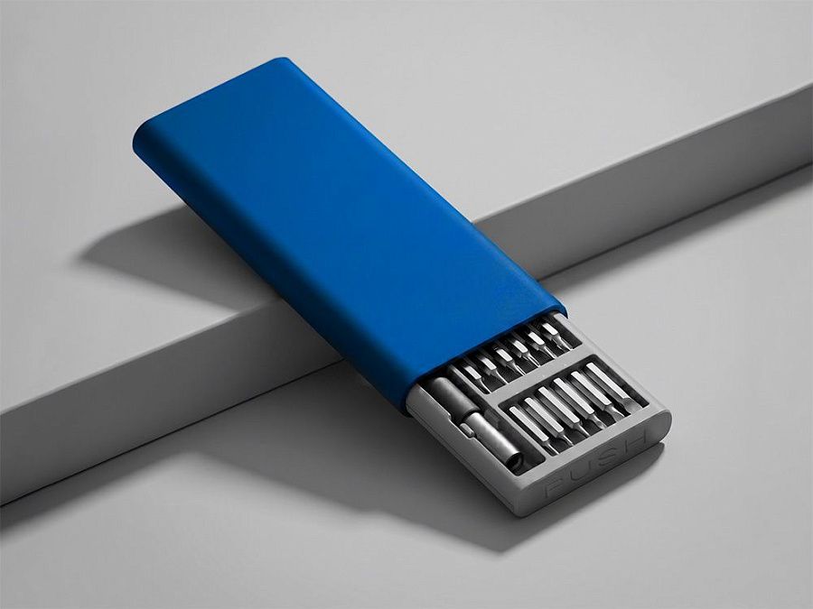 Отвертка с набором из 24 насадок «Bits»