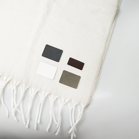 Шеврон Rectangle Cowhide размер 50*70 мм, белый, со скругленными углами