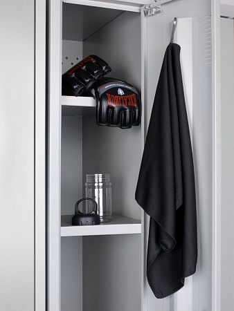 Охлаждающее полотенце Frio Mio в бутылке, черное