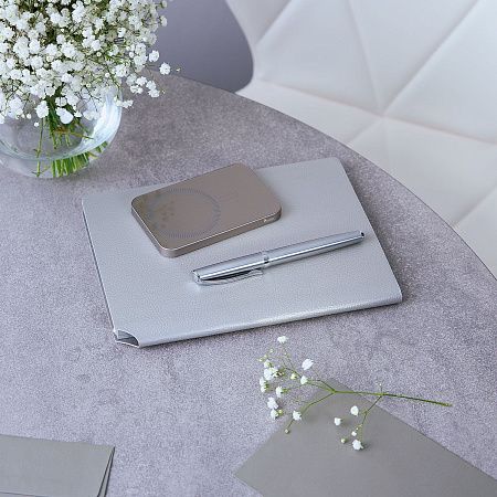 Внешний аккумулятор Артекс PD (Artex PD) 5000mAh с функцией беспроводной зарядки 15W, титановый