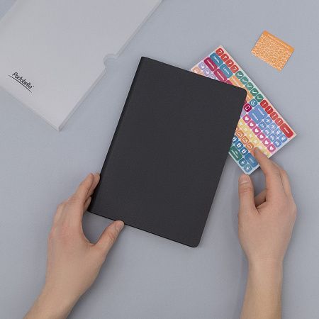 Ежедневник Стар (Star) недатированный, черный (с упаковкой, со стикерами)