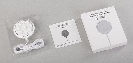 Беспроводное (15W) зарядное устройство "Sticker" с присосками