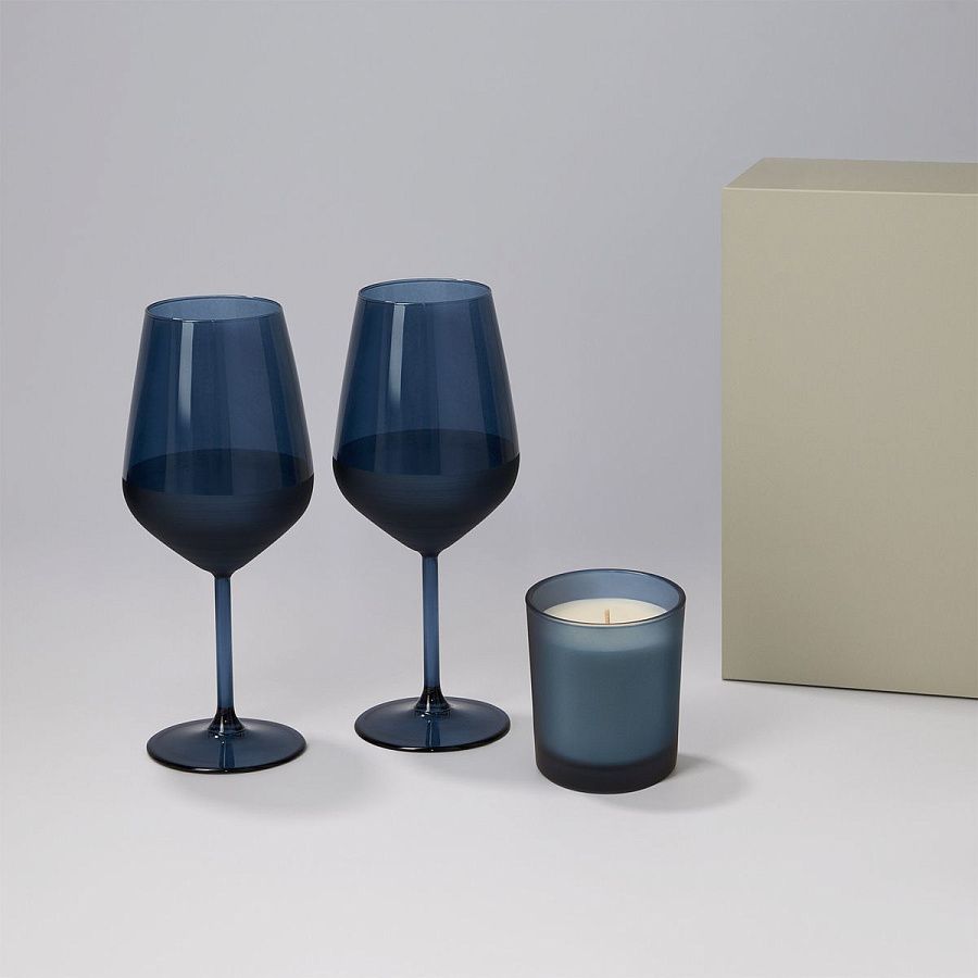 Подарочный набор свеча Энигма (Enigma) + 2 бокала для вина Сапфир (Sapphire) в серой коробке