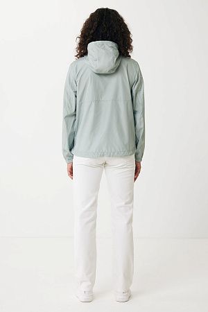 Ветровка Iqoniq Logan из переработанного полиэстера AWARE™, унисекс, 70 г/м²