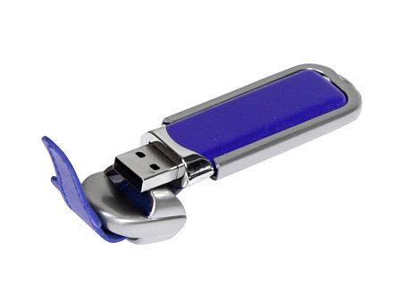 USB 3.0- флешка на 32 Гб с массивным классическим корпусом