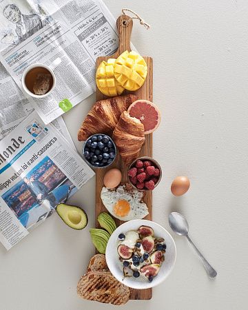 Длинная сервировочная доска VINGA Buscot