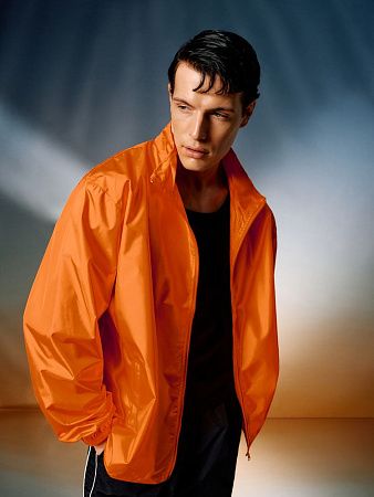 Ветровка Kivach, ярко-красная, размер XS