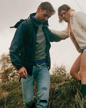 Ветровка Iqoniq Logan из переработанного полиэстера AWARE™, унисекс, 70 г/м²