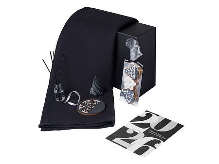 Подарочный набор «Re:Home» с пледом, свечой и диффузором