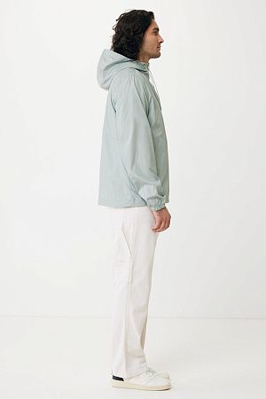 Ветровка Iqoniq Logan из переработанного полиэстера AWARE™, унисекс, 70 г/м²